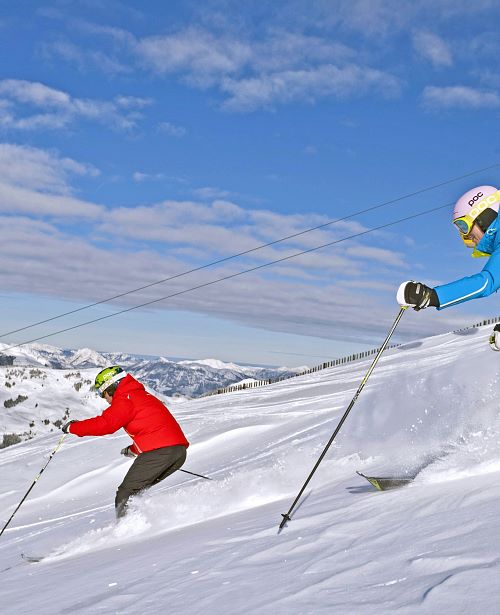 Skifahren-in-Maishofen-TVB-Winterurlaub-genießen