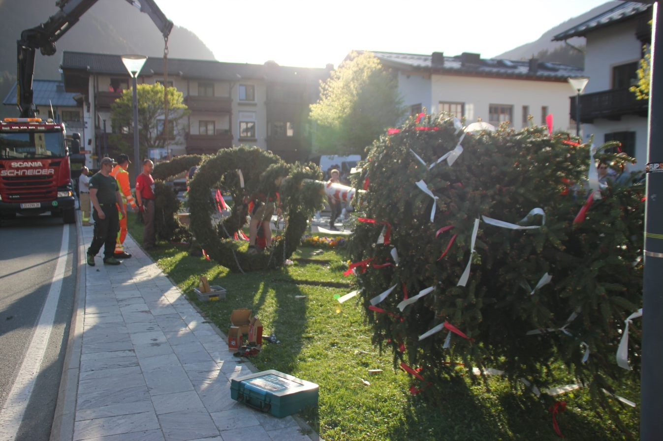 Maibaum mit Ringen