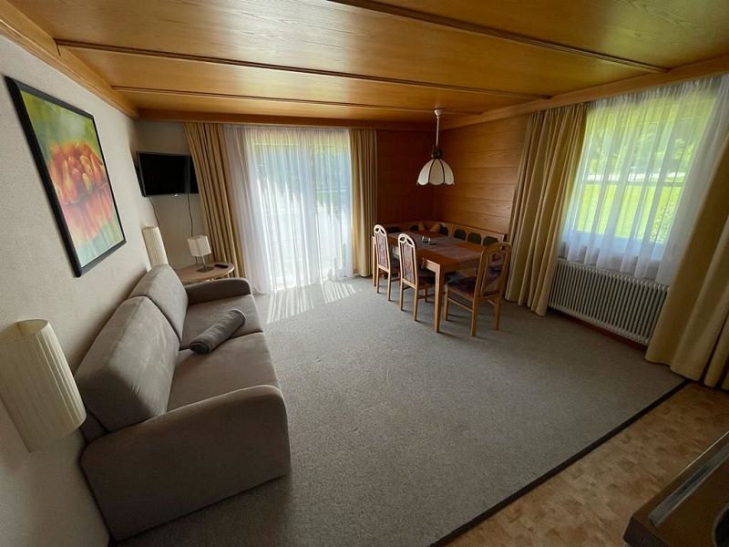 e756e62a-029f-4c1d-9277-f112c92ad90c