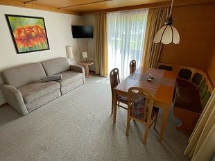 4e3aca79-9817-4c04-b7f5-dd5085e58ed1