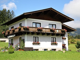 Haus Neumayr Gertrud
