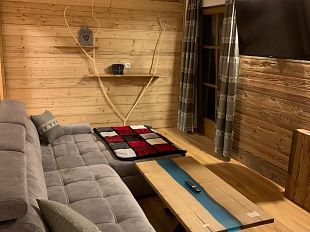 e2644f9f-fc0f-41a6-bb00-f202fe57fe12