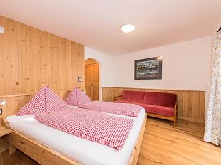 ferienwohnungen-maishofen-urlaub