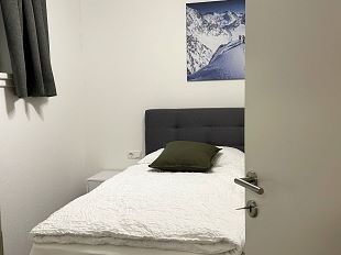 Schlafzimmer 2 _2 _booking