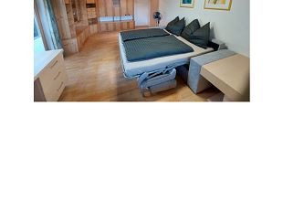 Schlafzimmer2_260824_193726