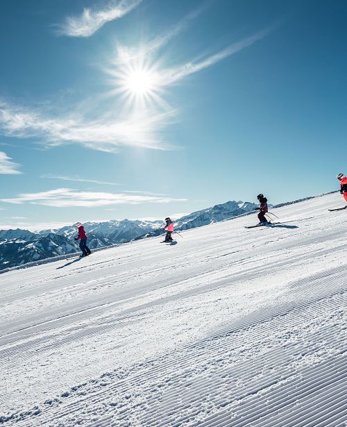 Familien-Skifahren auf der Schmitten