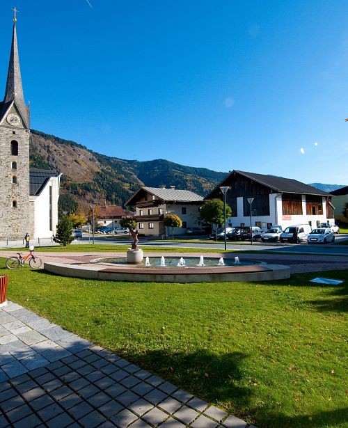 Herbst Dorfplatz Maishofen