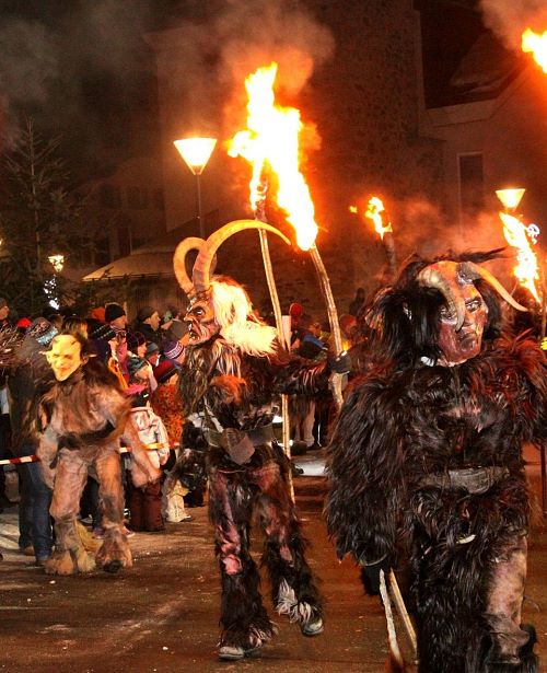 Perchtenlauf Krampusse