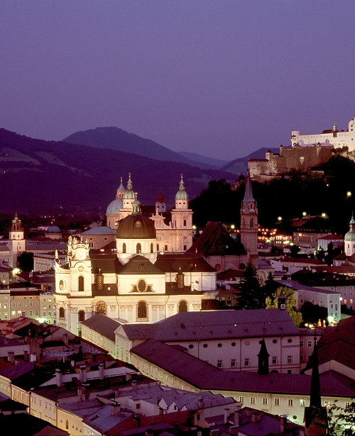 Salzburg bei Nacht